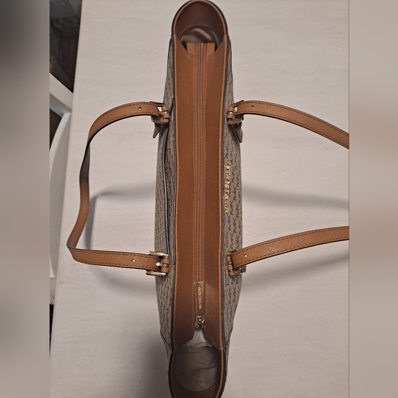 MICHAEL KORS JET SET MEDIUM TRAVEL TOTE - Picture 5 of 7